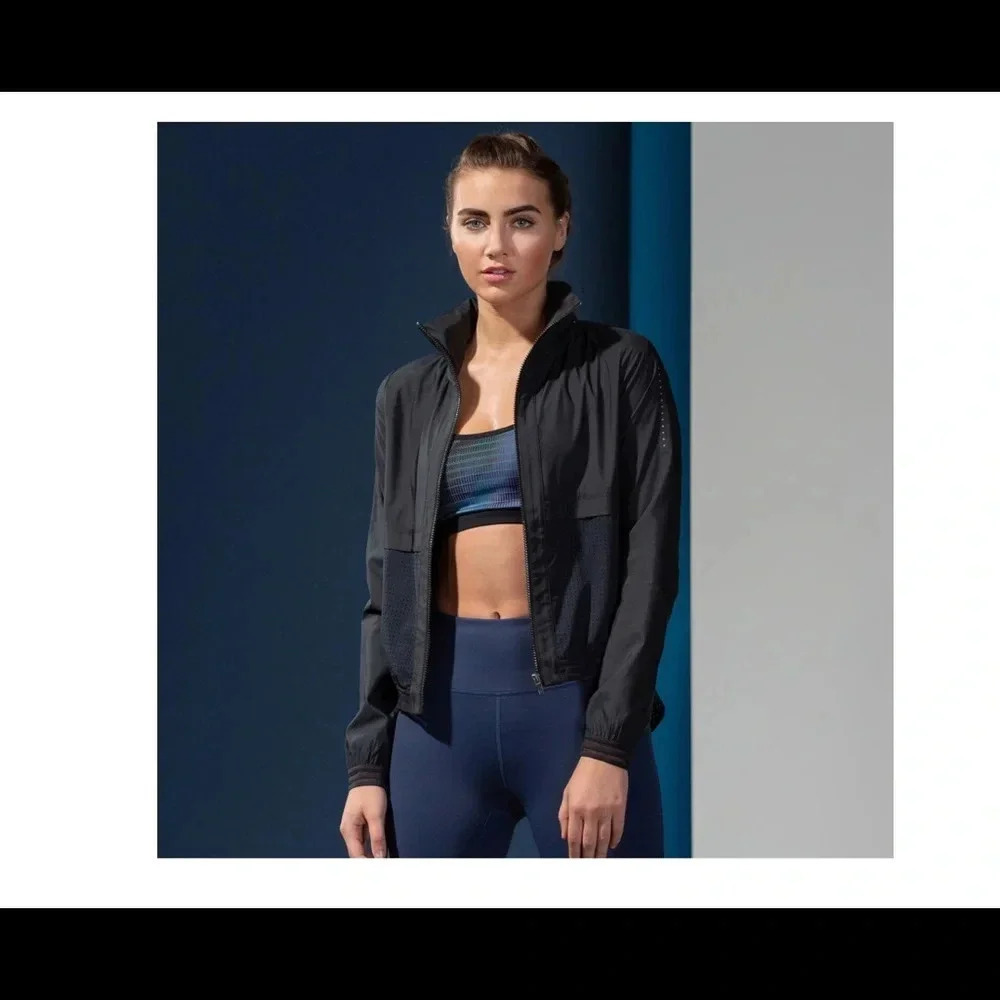 ! Nwt! Shape activewear PROTECH V.3 Jacket
